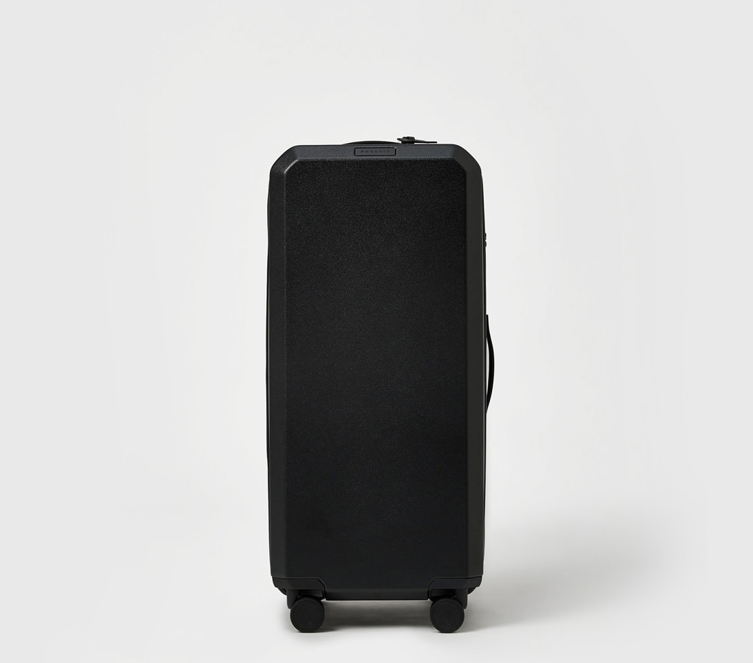 PHOENX: TELA 100 TRUNK PLUS BLACK